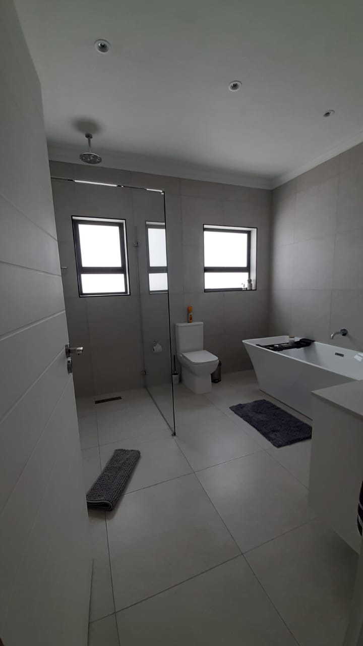 3 Bedroom Property for Sale in Sandy Point Western Cape